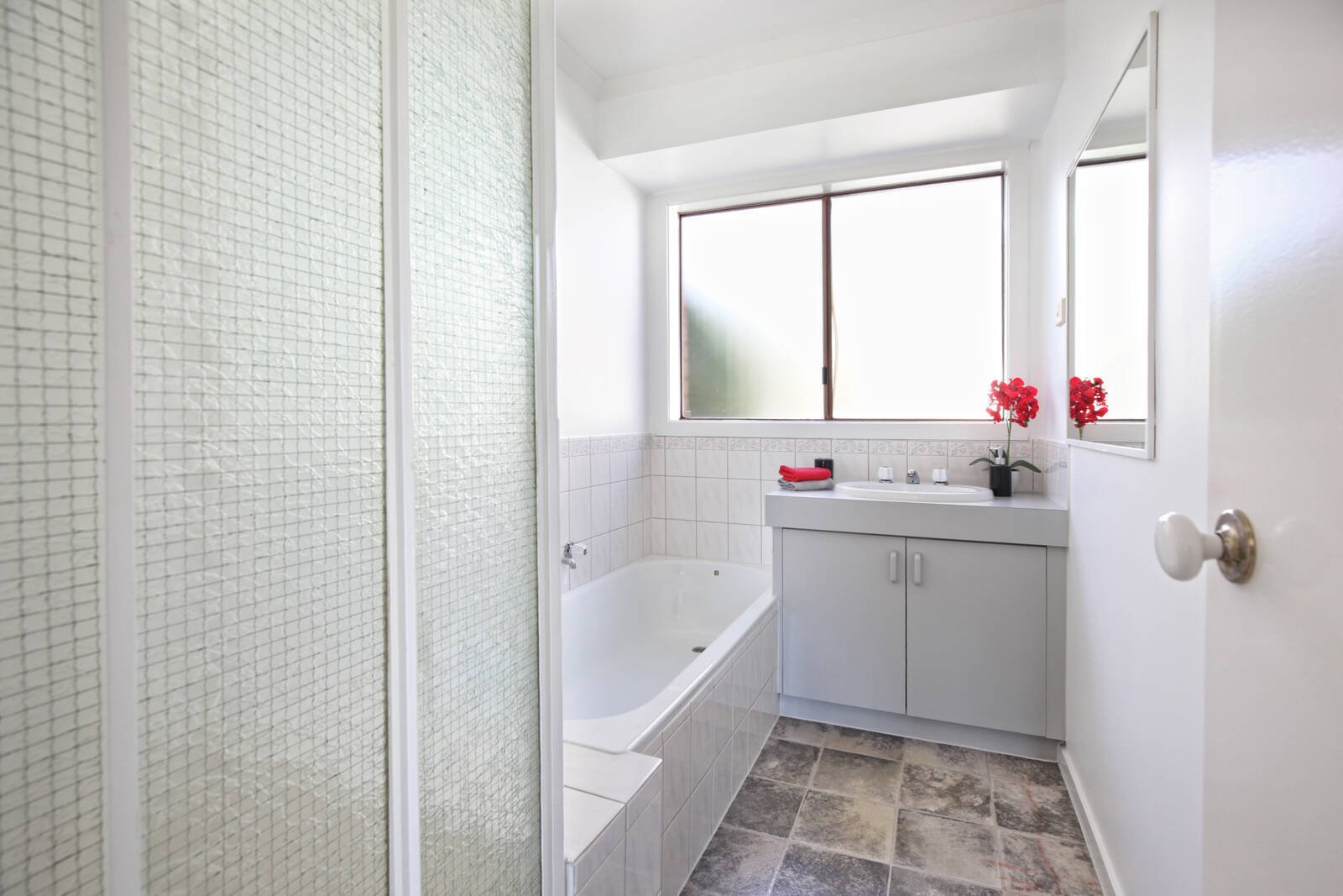Property Gallery Thumbnail 8