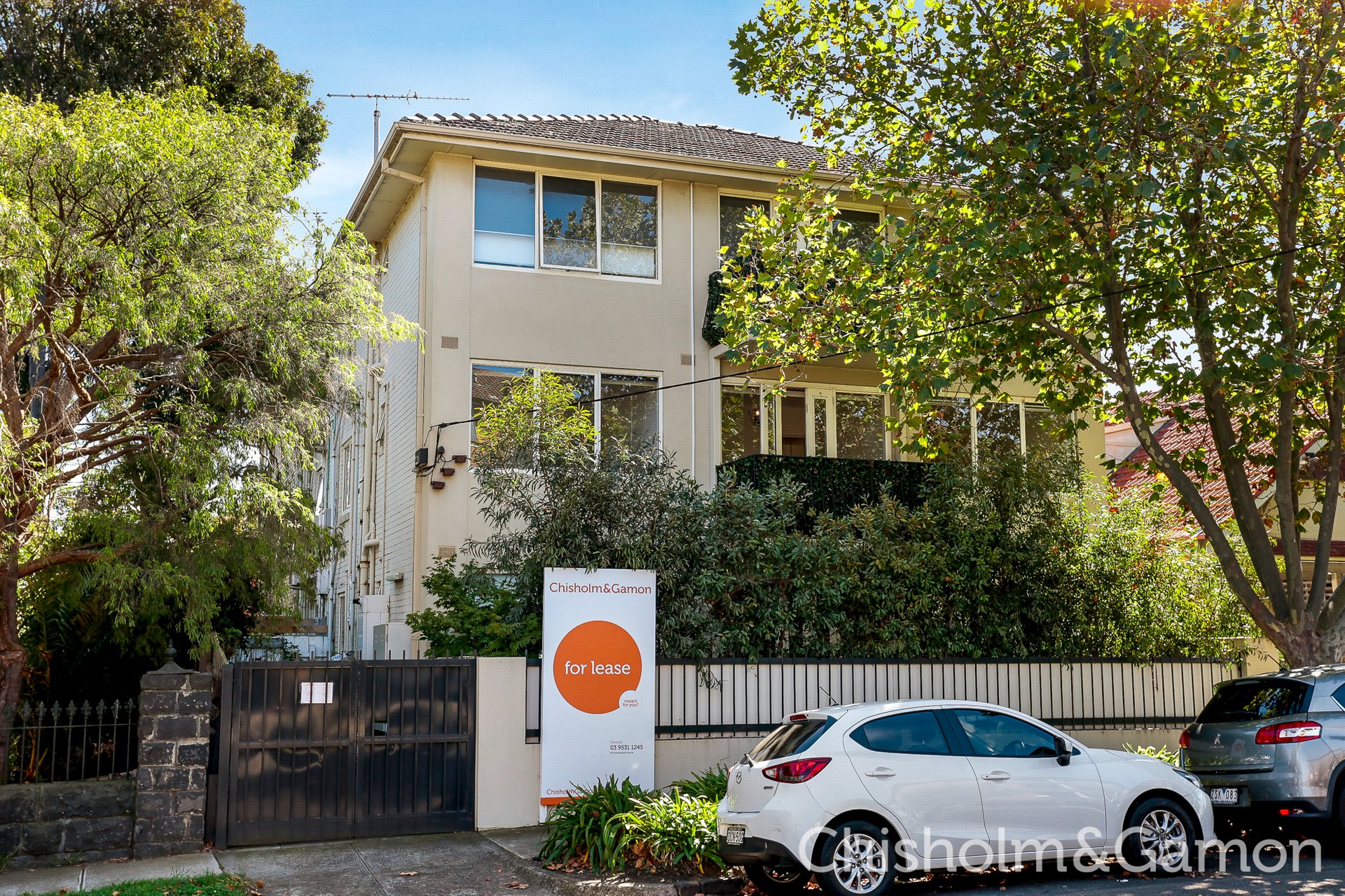 4/4 Burns Street, Elwood image 6