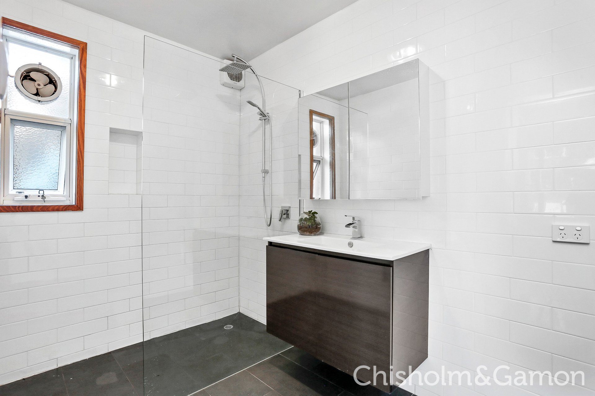 4/4 Burns Street, Elwood image 5