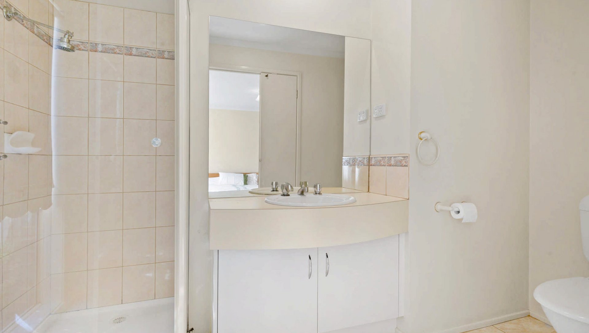 Property Gallery Thumbnail 7