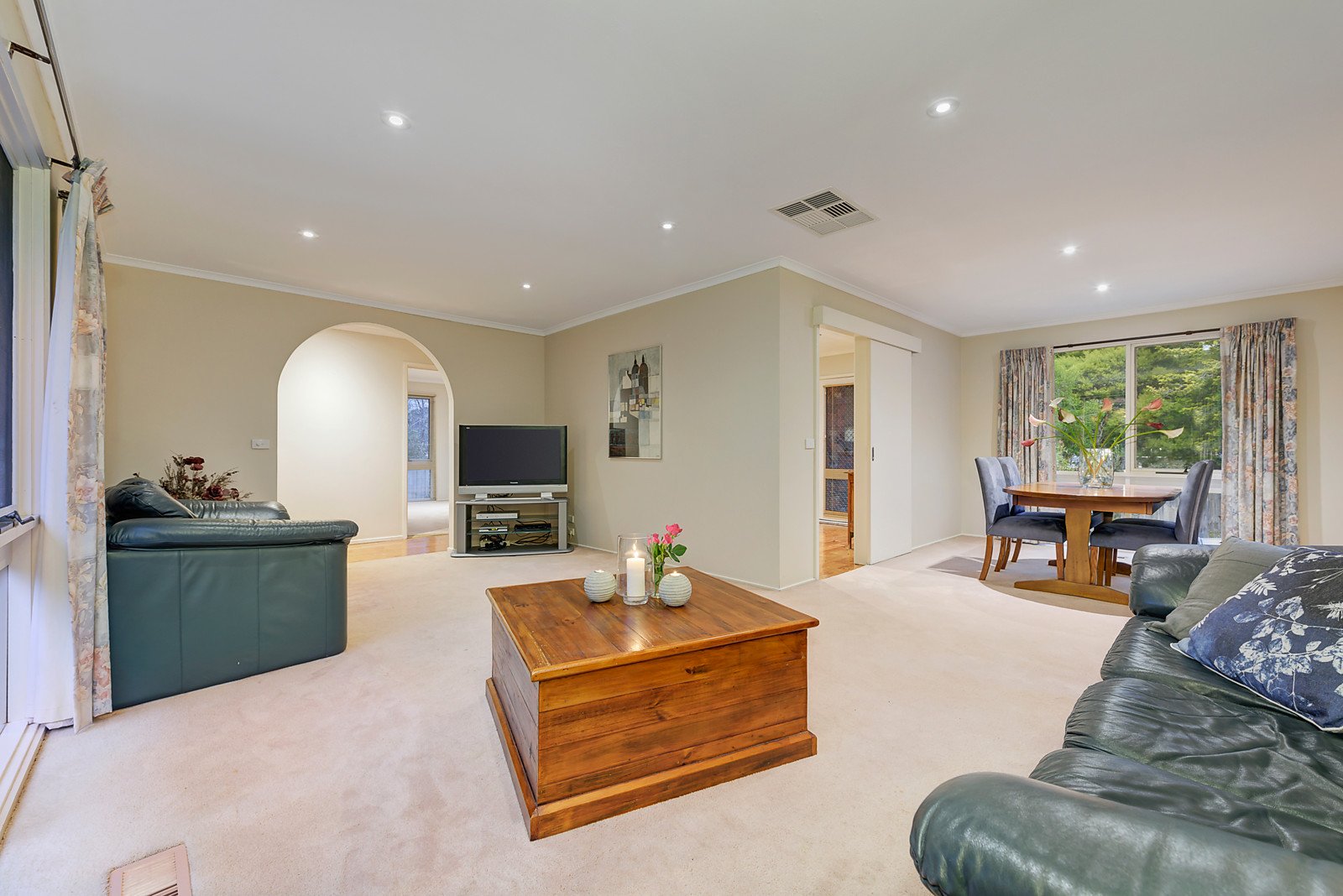 44 Coonawarra Drive, Vermont South image 3