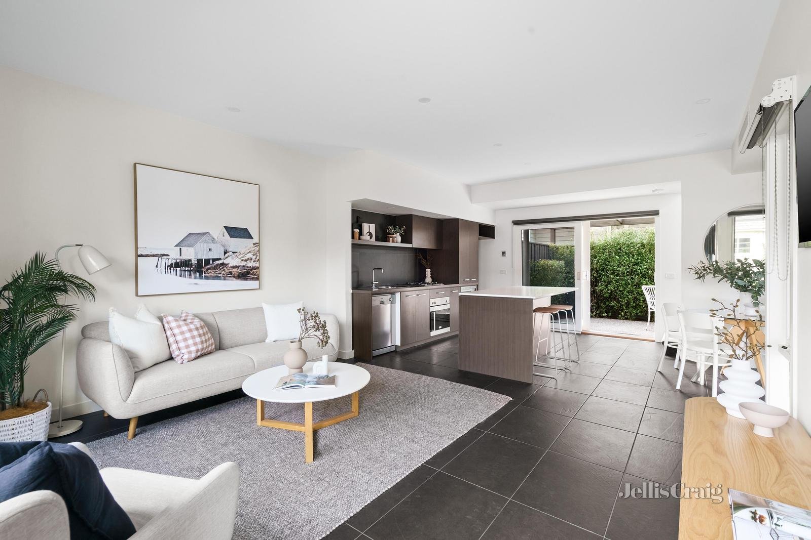 44 Croker Street, Newport image 3