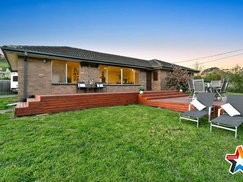 44 Croydondale Drive, Mooroolbark image 1