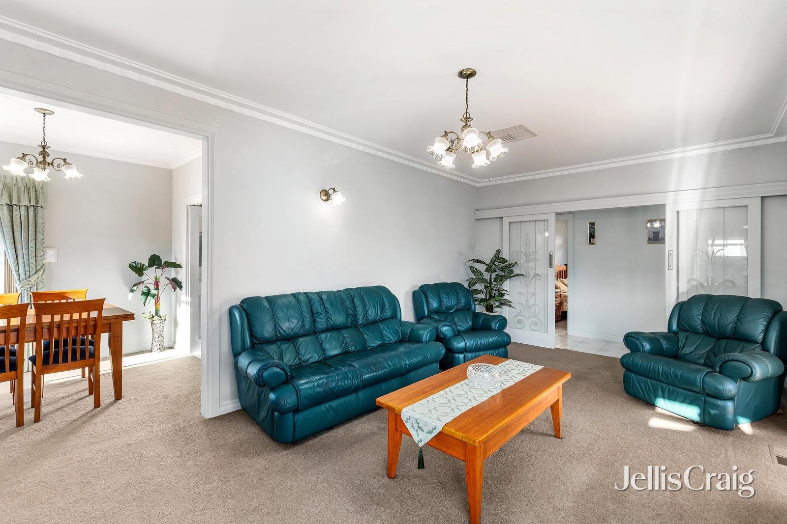 44 Douglas Street, Rosanna image 6