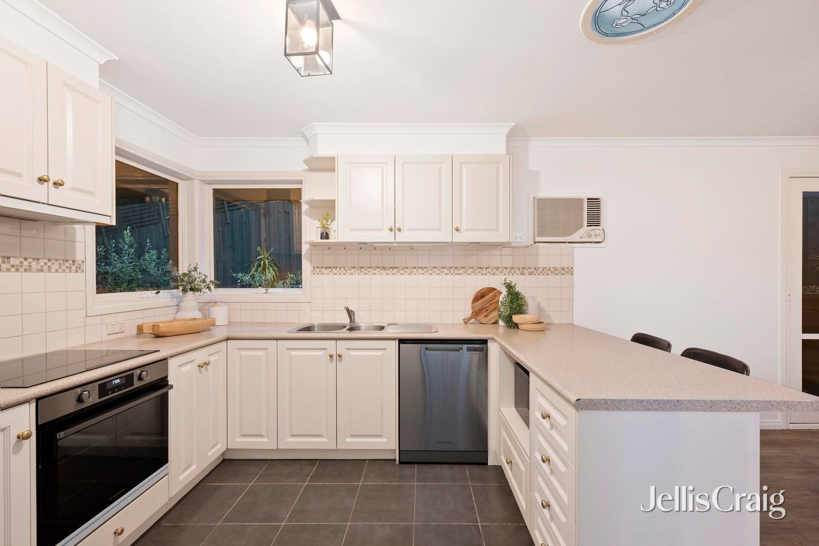 44 Eastfield Road, Croydon South image 6