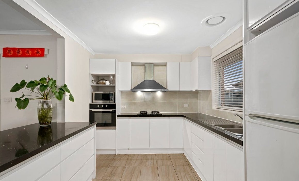 44 Fairbank Road, Clayton South image 2