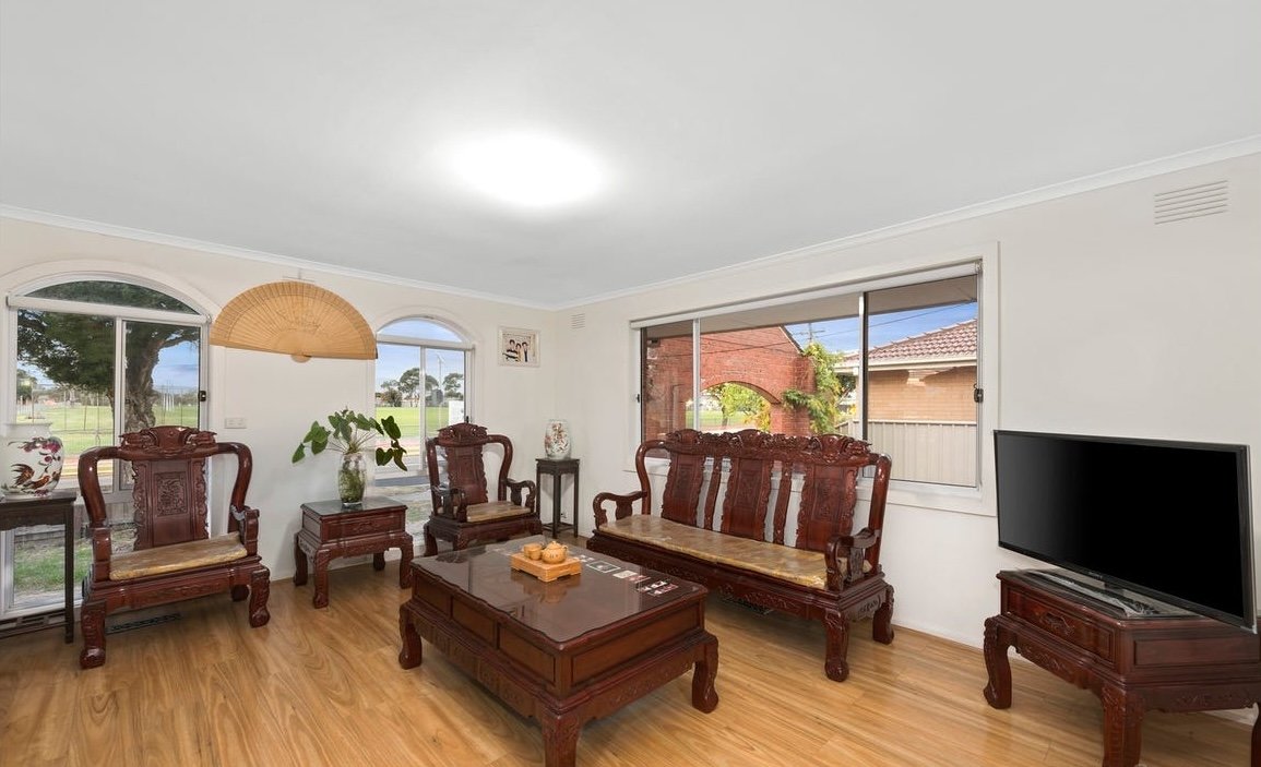 44 Fairbank Road, Clayton South image 4