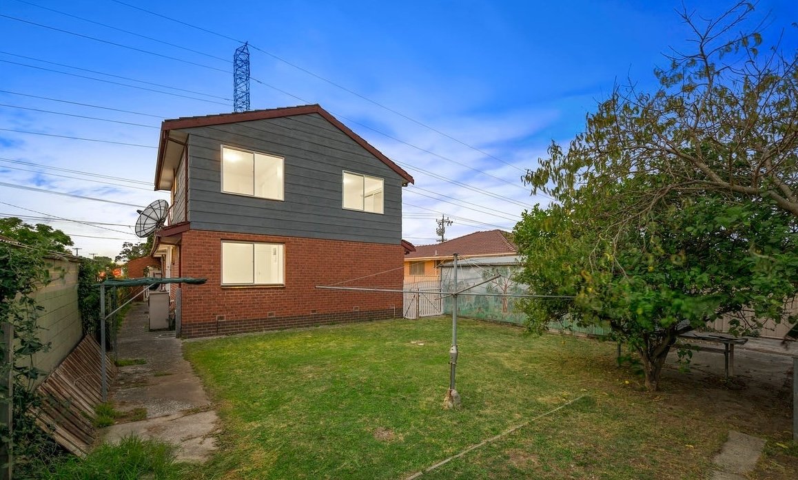 44 Fairbank Road, Clayton South image 8