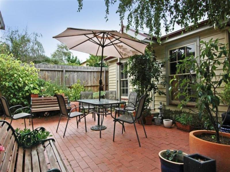 44 Fairview Avenue, Newtown image 2