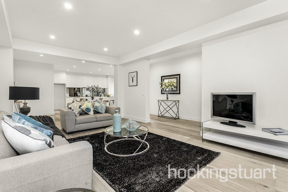 4/4 Felix Street, Surrey Hills image 1