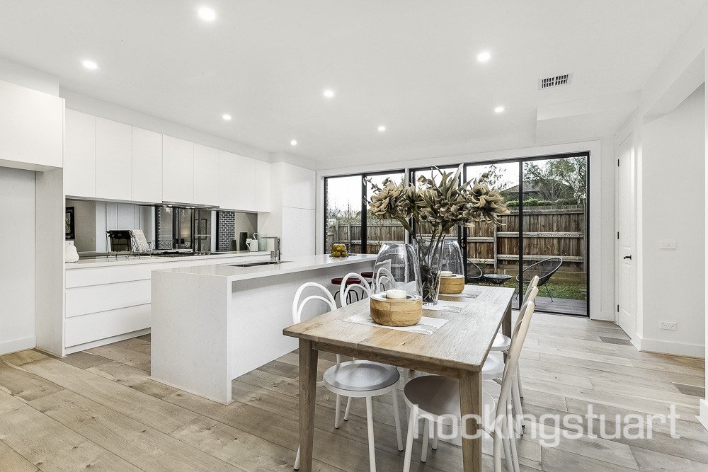 4/4 Felix Street, Surrey Hills image 3