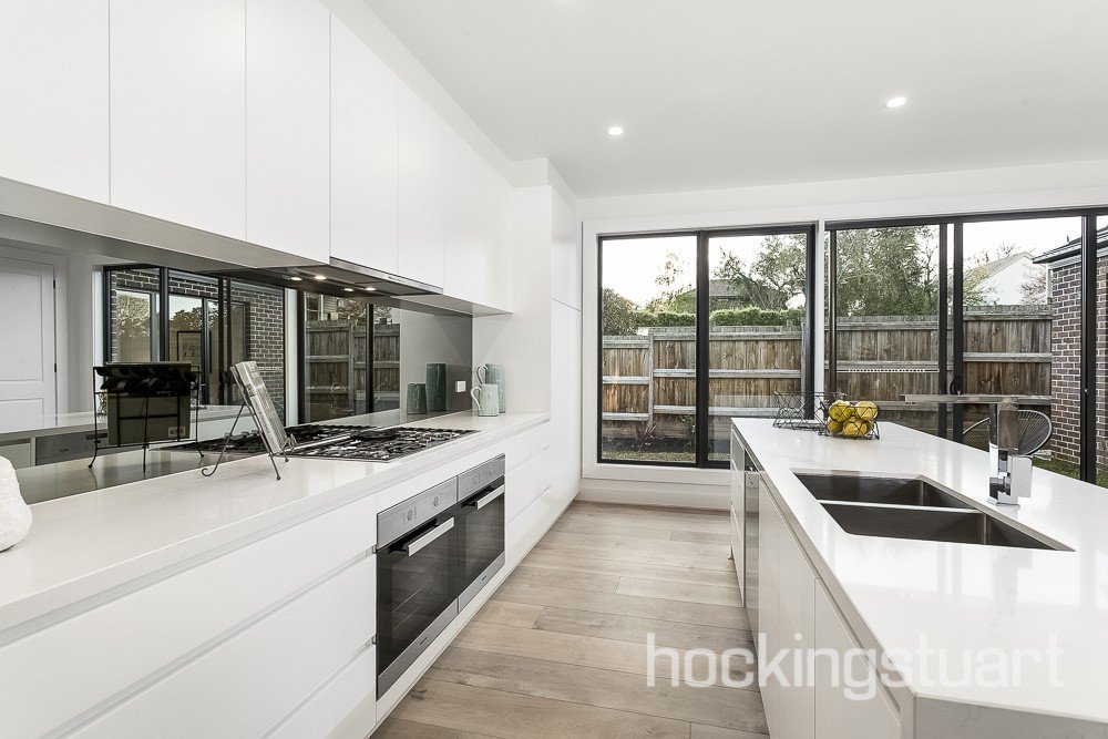 4/4 Felix Street, Surrey Hills image 4