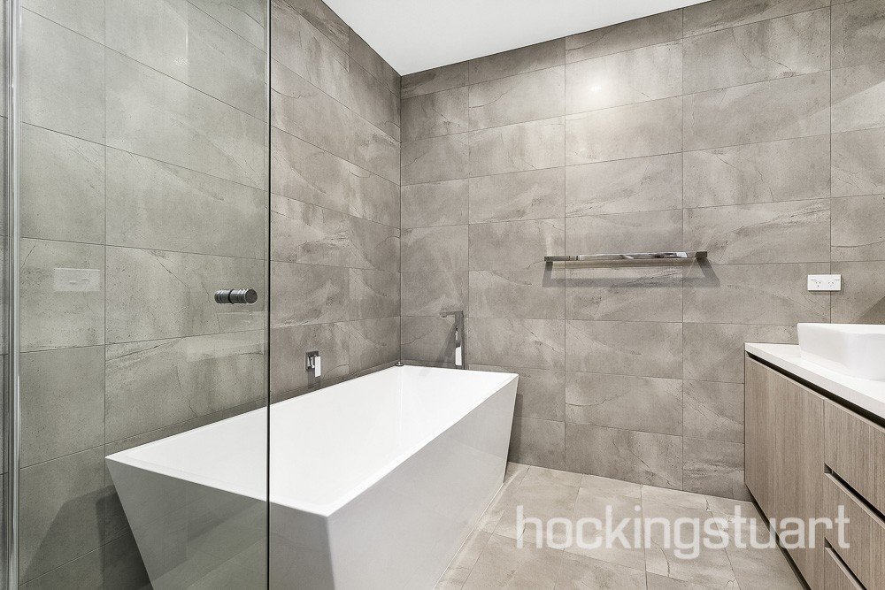4/4 Felix Street, Surrey Hills image 6