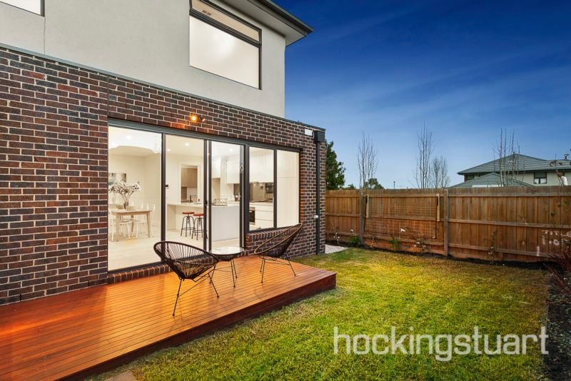 4/4 Felix Street, Surrey Hills image 8