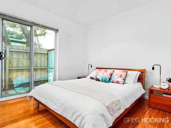 4/4 Florence Street, Williamstown image 4