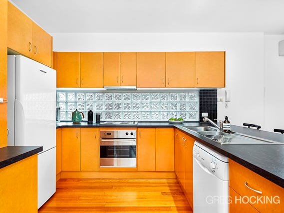 4/4 Florence Street, Williamstown image 8