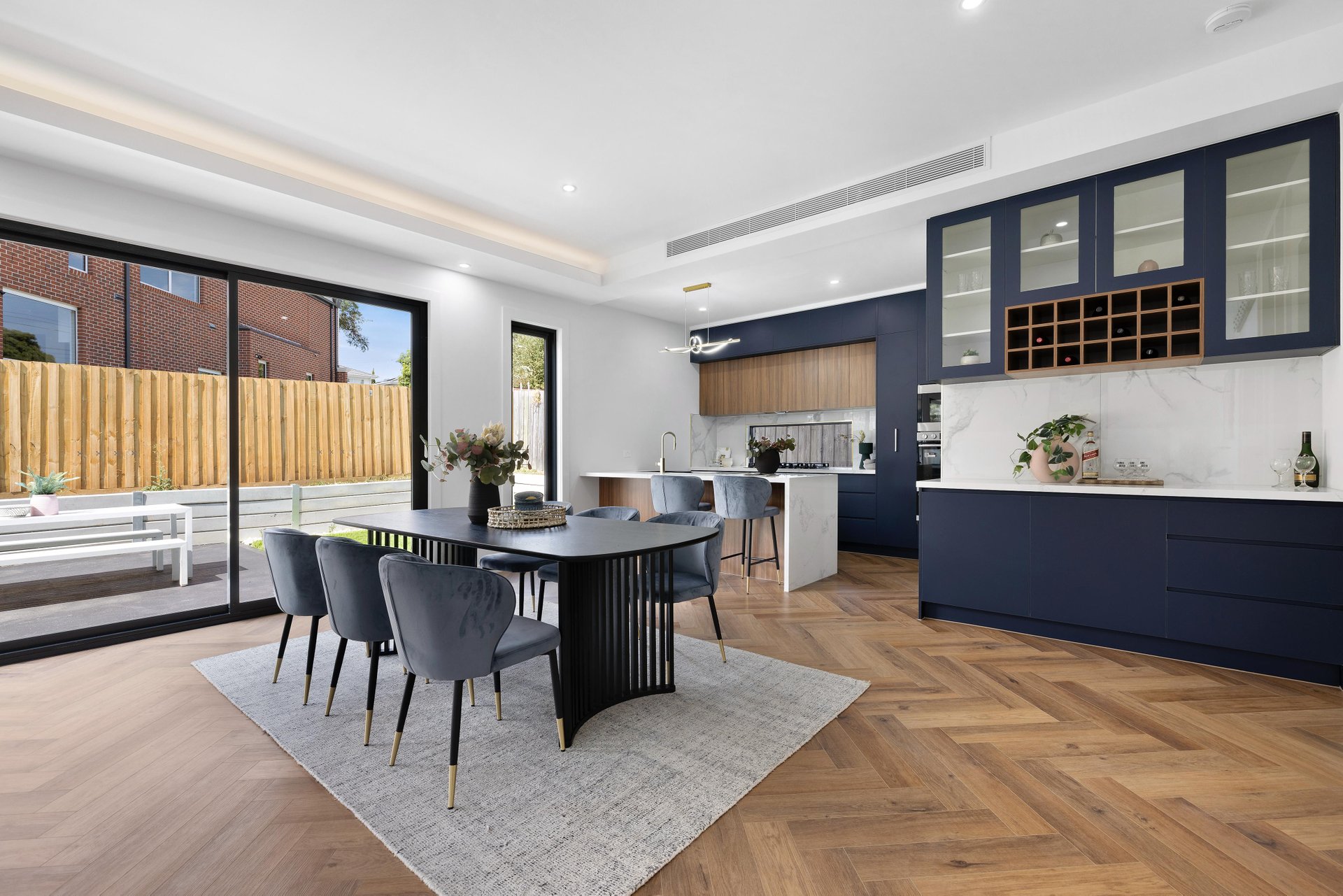 44 Forster Road, Mount Waverley image 5