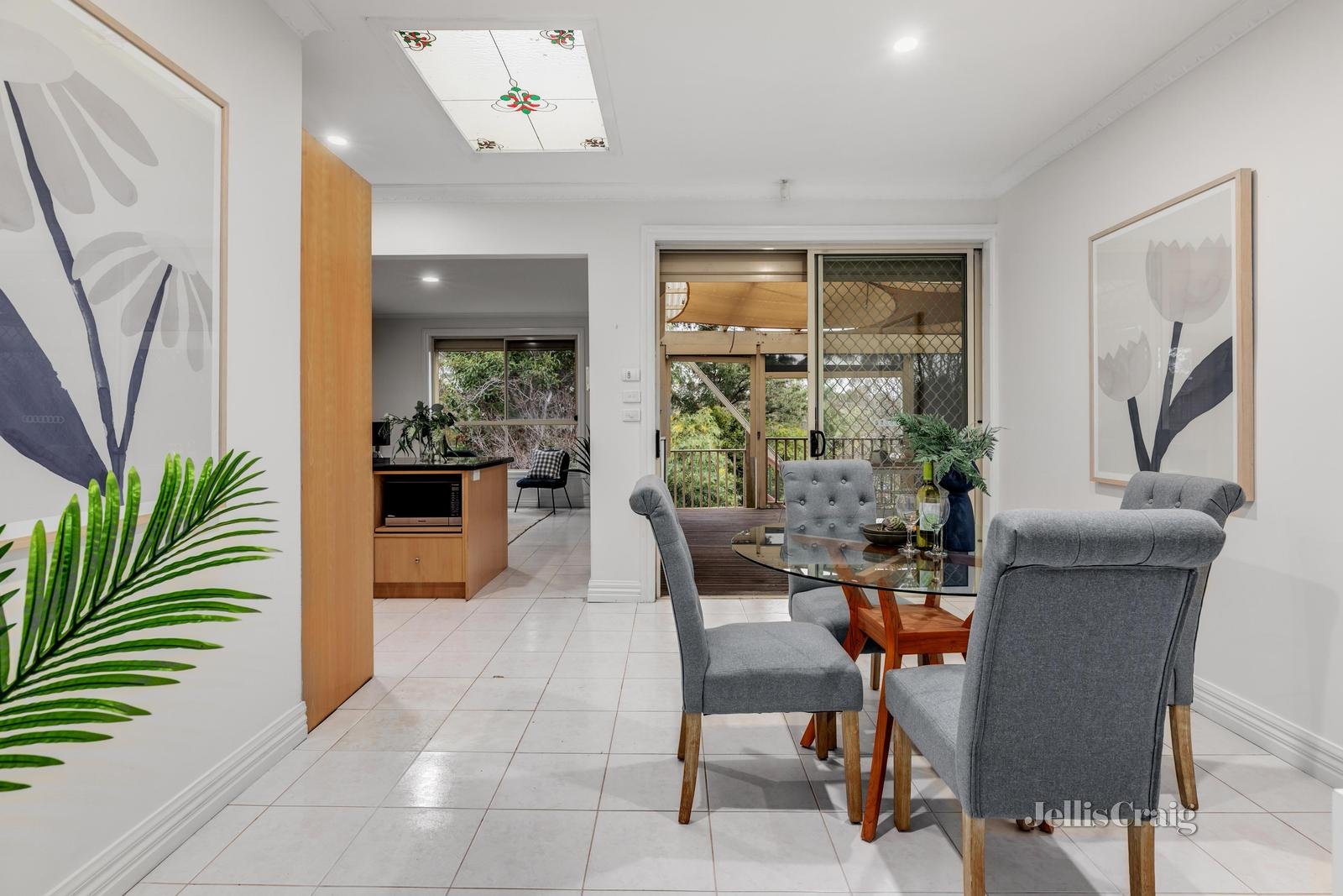 44 Furneaux Grove, Bulleen image 5