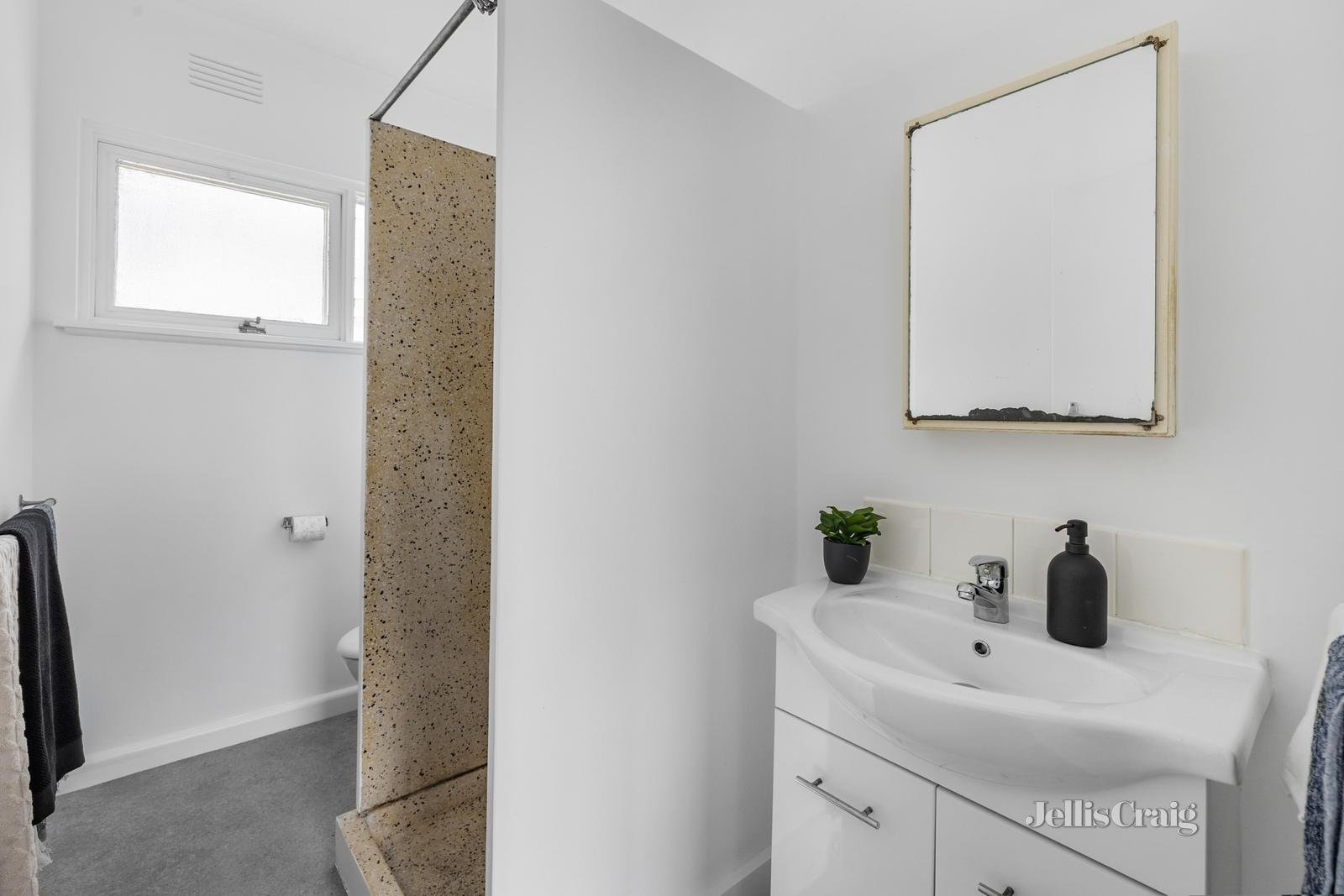 4/4 Glen Street, Hawthorn image 4