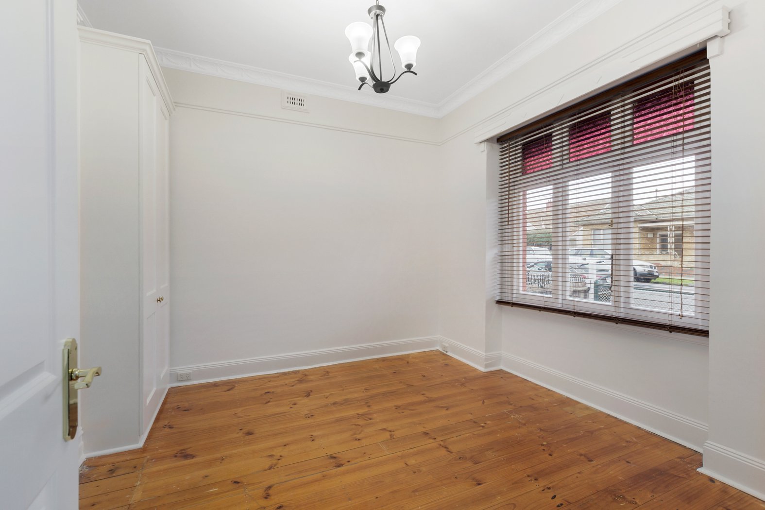 44 Glengyle Street, Coburg image 5