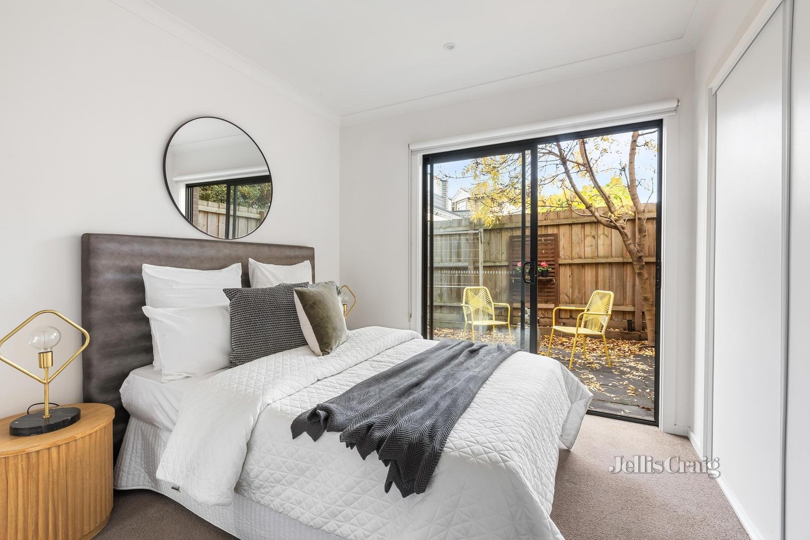 4/4 Hinton Road, Glen Huntly image 6