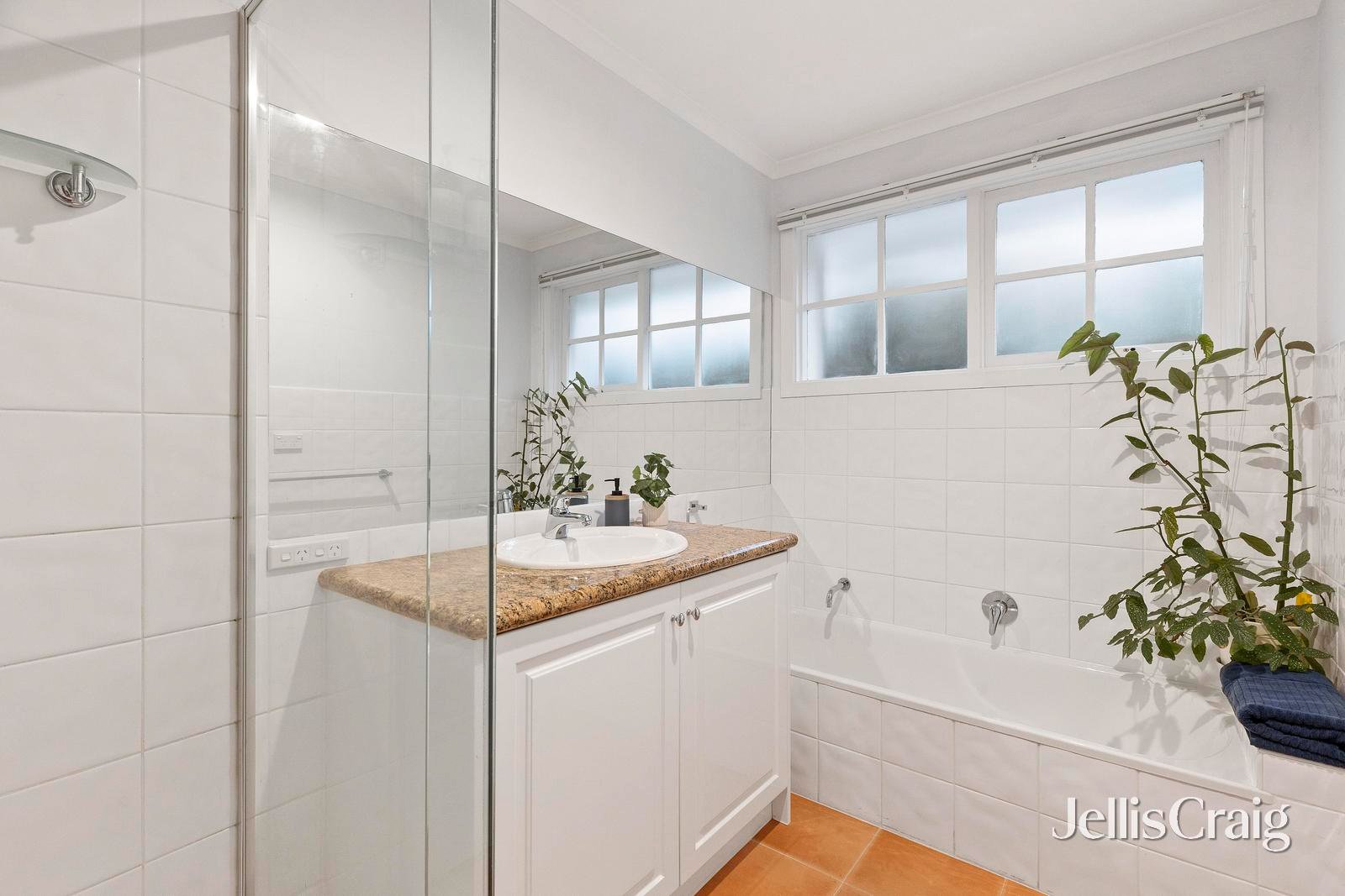 44 Huntingfield Drive, Doncaster East image 10