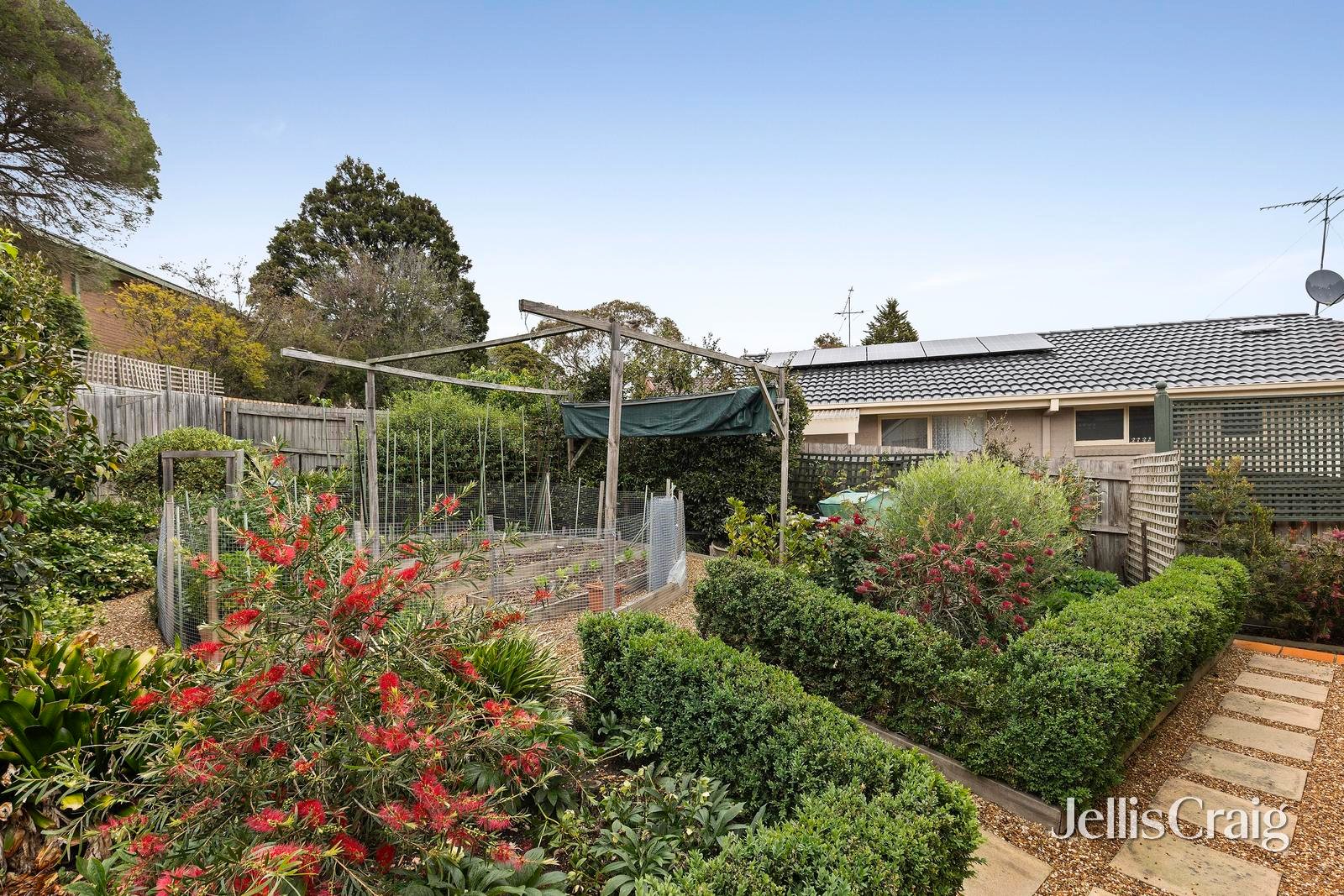 44 Huntingfield Drive, Doncaster East image 12