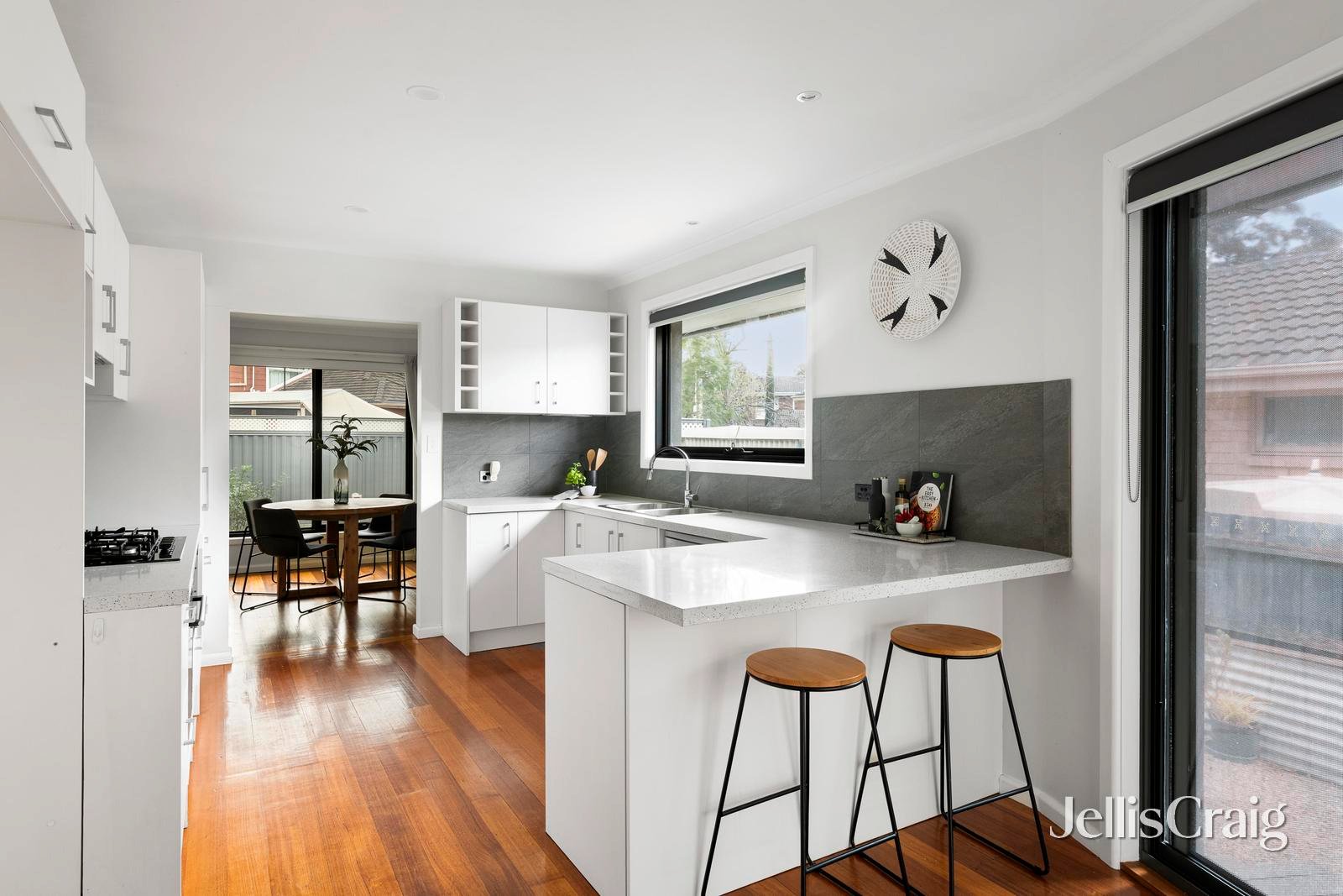 44 Jacqueline Road, Bundoora image 5