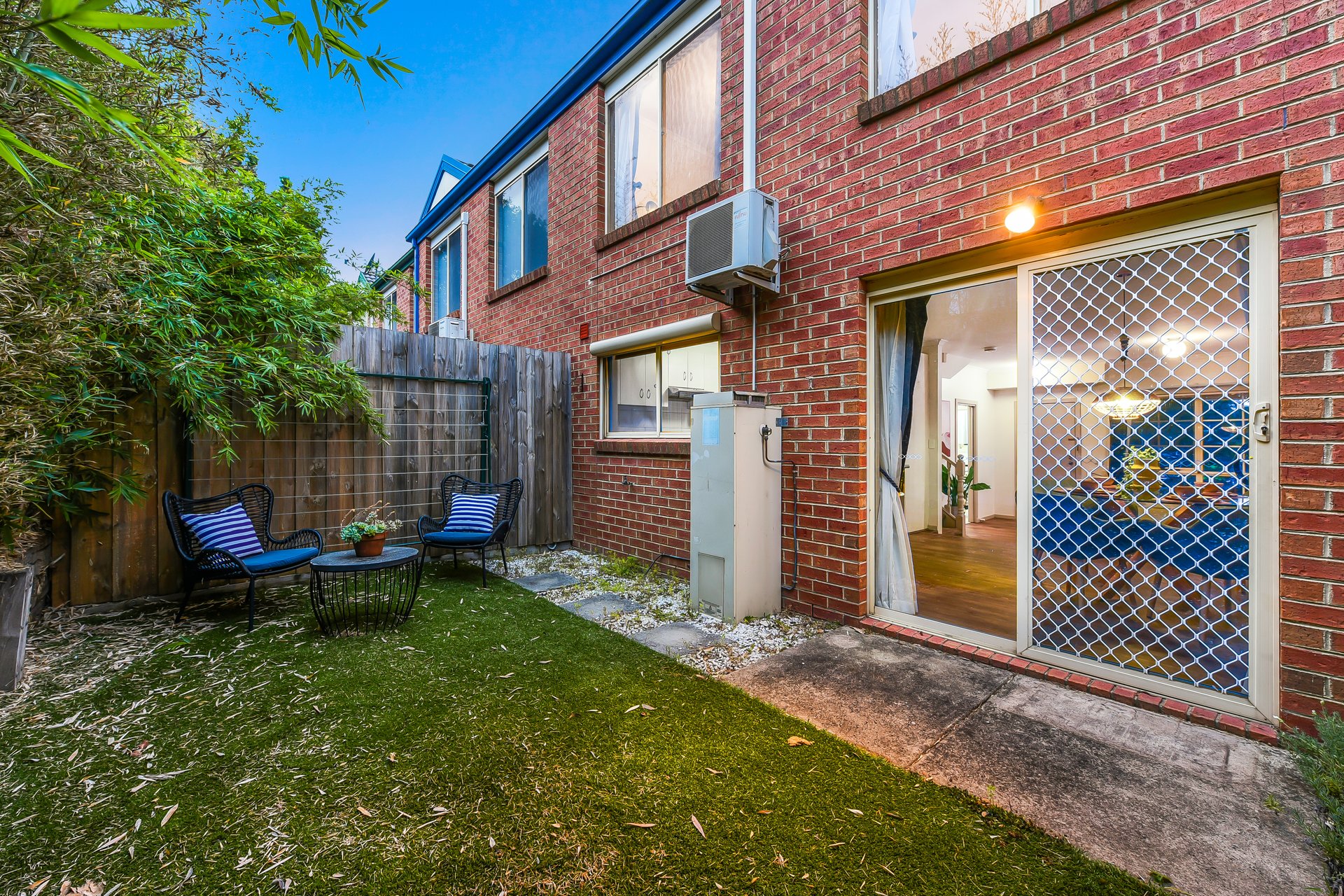 44 Kierens Way, Chadstone image 12