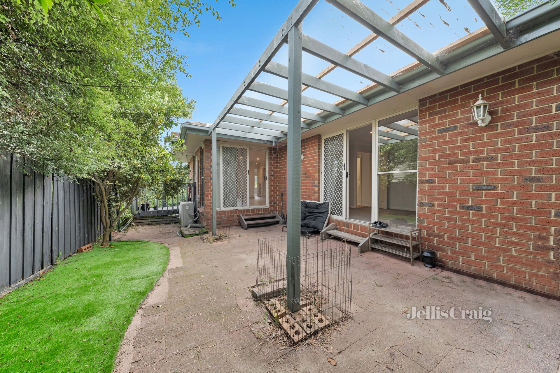 44 Leyland Road, Mount Waverley image 8