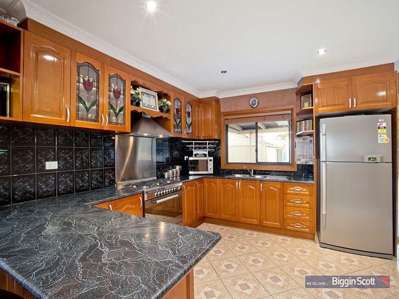 44 MacDonald Avenue, Altona North image 2