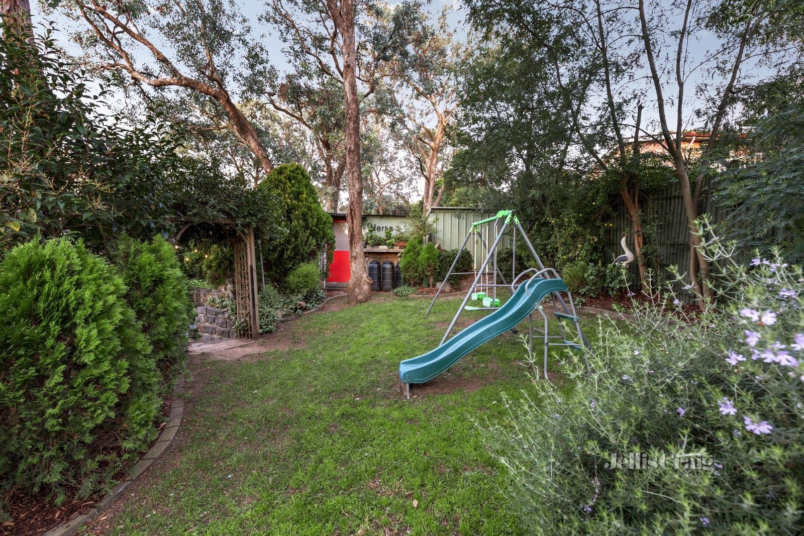 44 Manning Road, Eltham North image 18