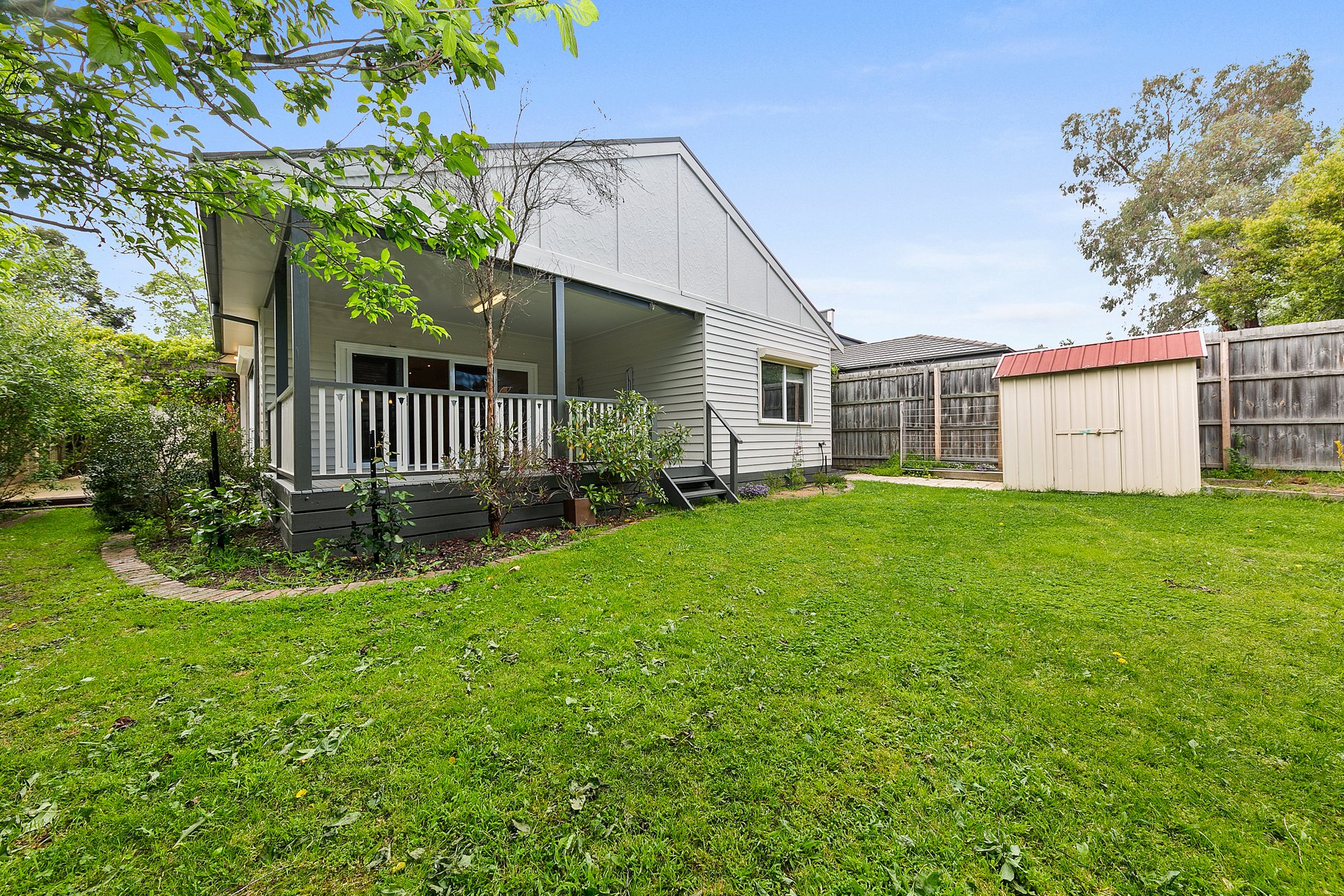 44 Maple Street, Blackburn image 9