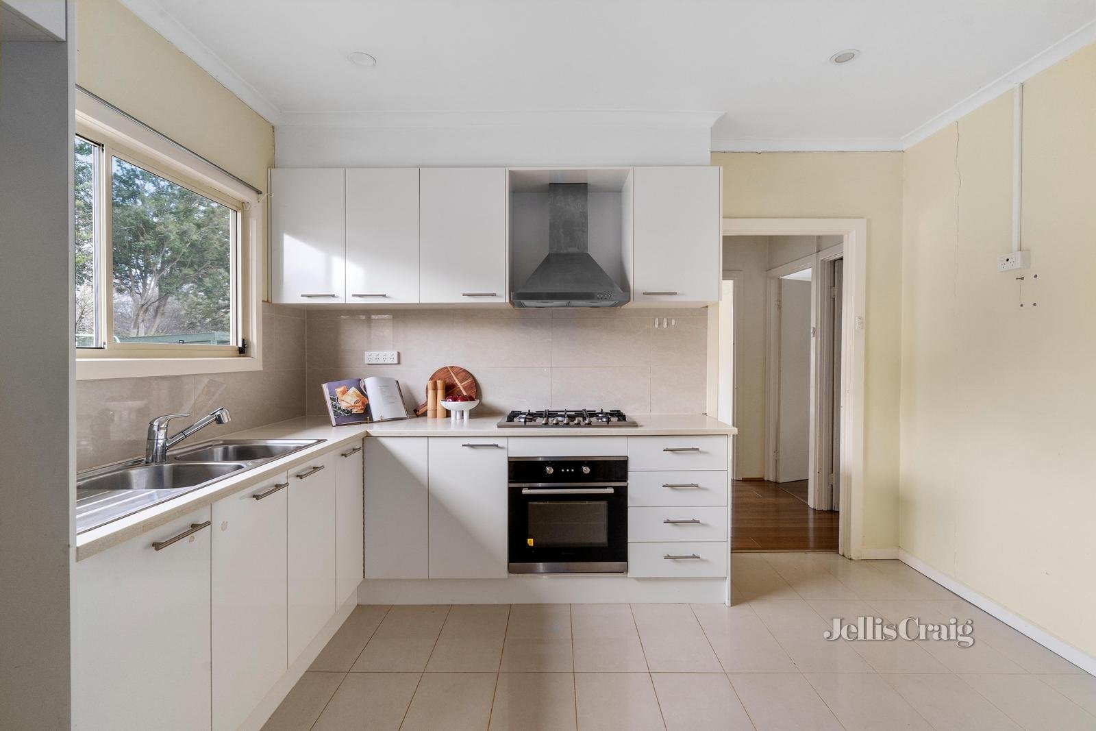 44 Marie Avenue, Heidelberg Heights image 4