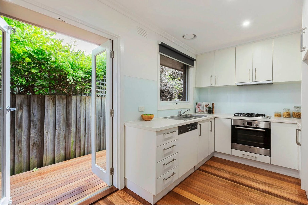4/4 Mowbray Street, Hawthorn East image 9