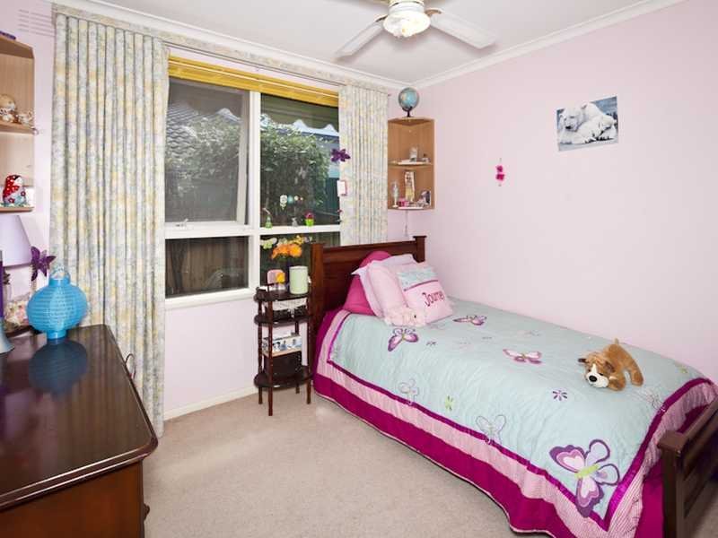 44 Nagle Drive, Belmont image 8