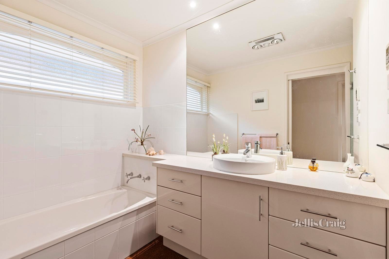 44 Park Hill Drive, Ringwood North image 7