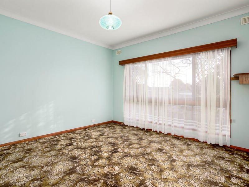 Property Gallery Thumbnail 6
