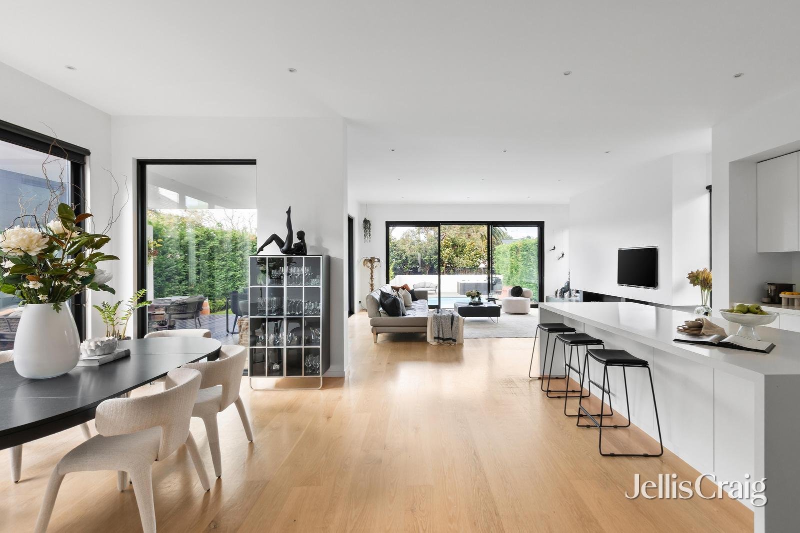 44 Rose Street, Mckinnon image 4