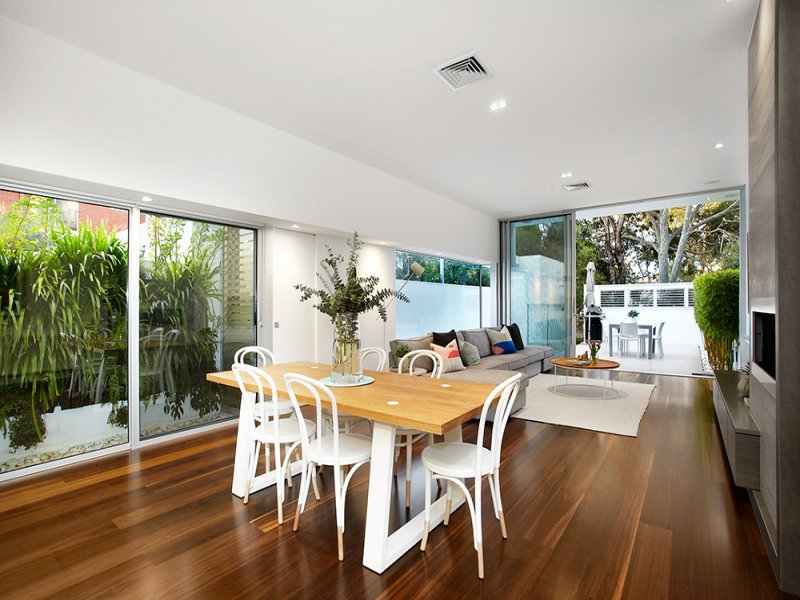 44 Spray Street, Elwood image 3
