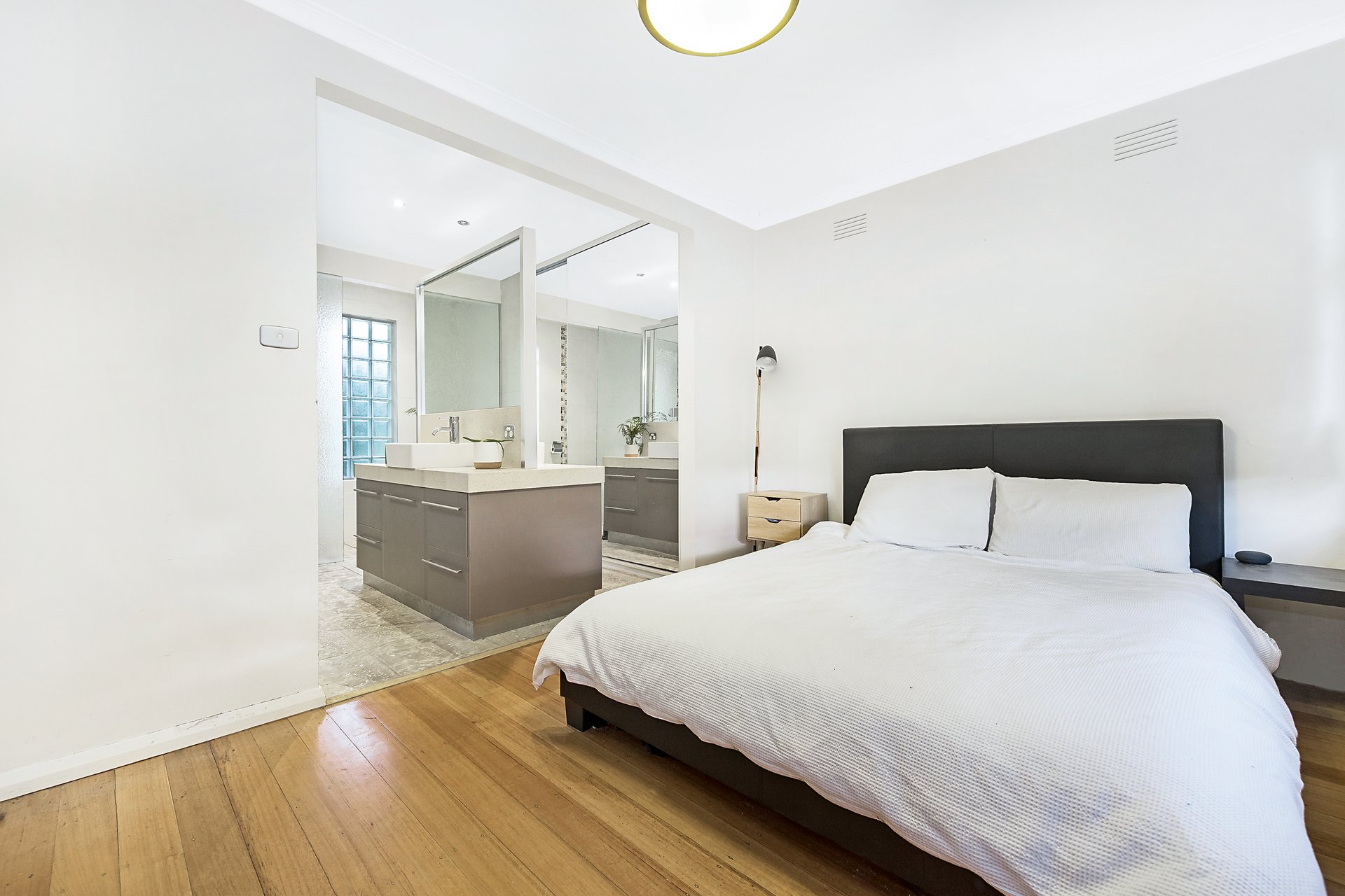 44 Stephensons Road, Mount Waverley image 6