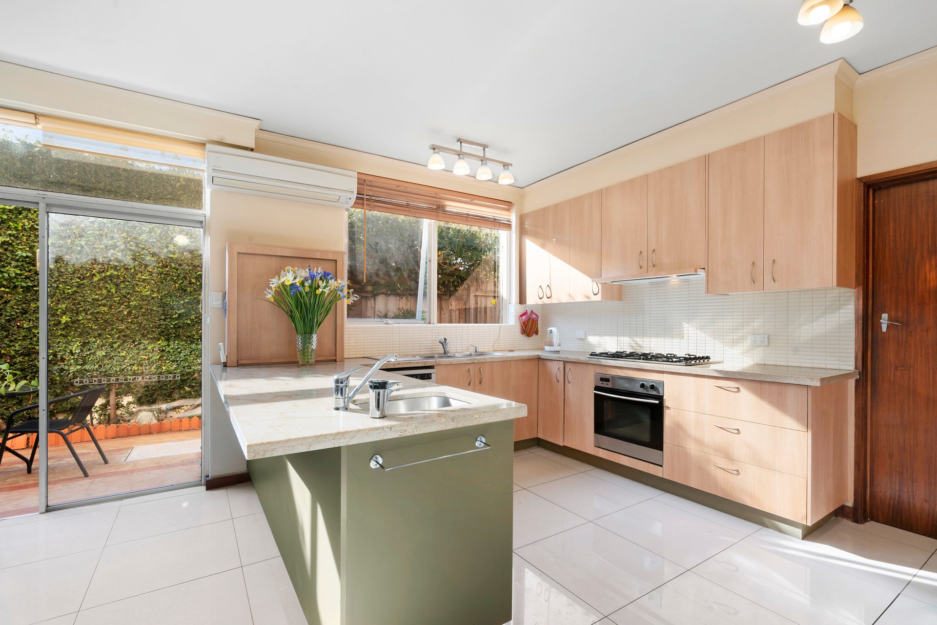 Property Gallery Thumbnail 3