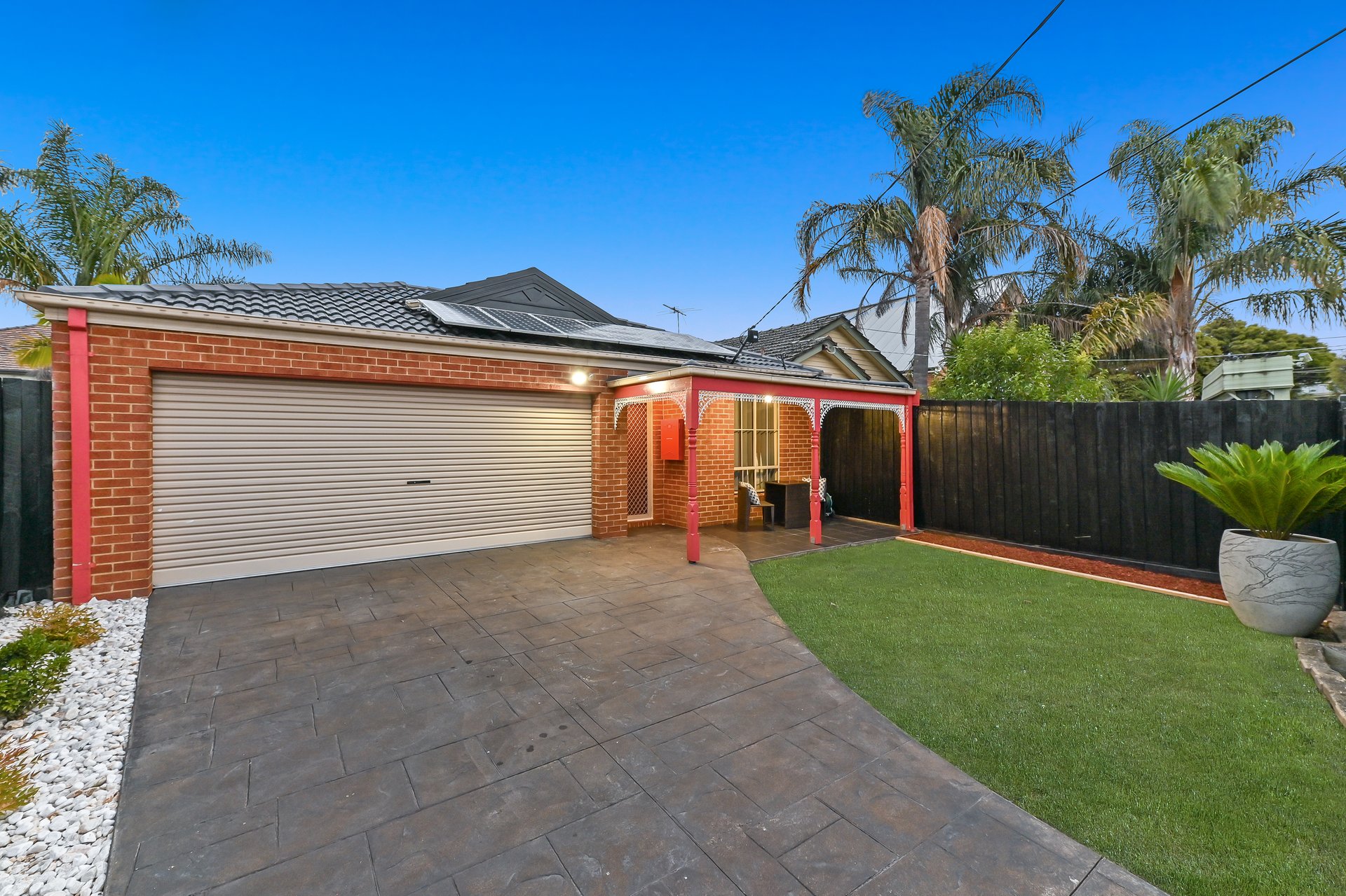 44 Toolambool Road, Carnegie image 1
