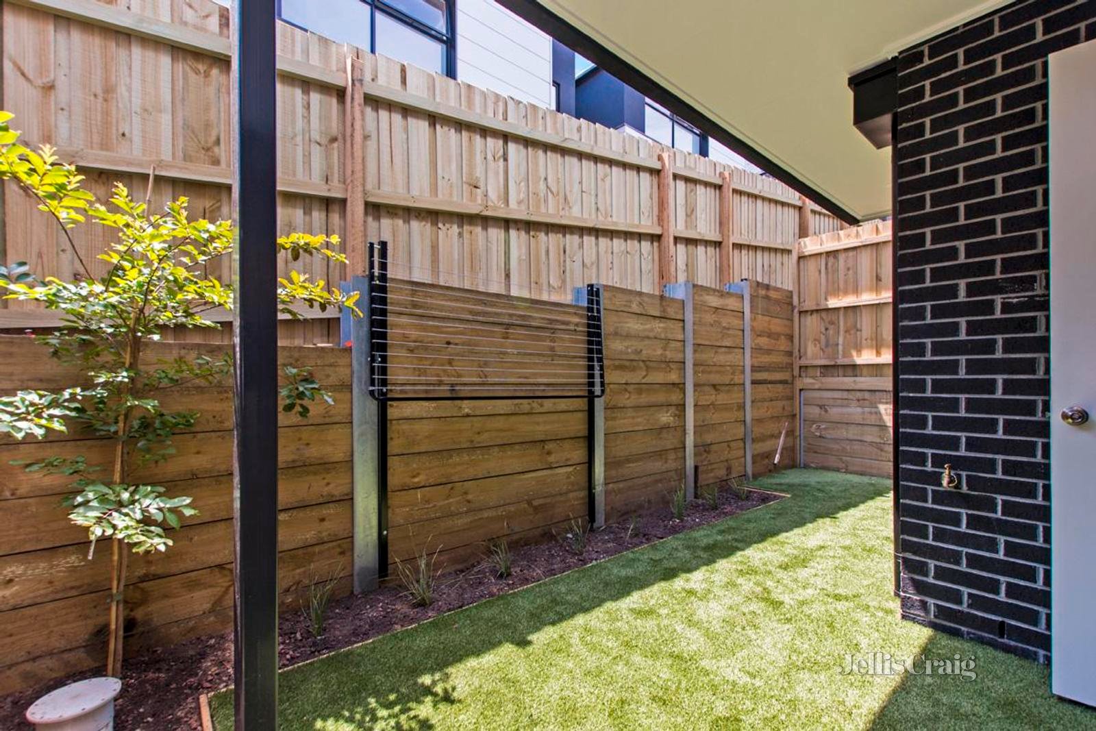 4/4 View Street, Pascoe Vale image 5