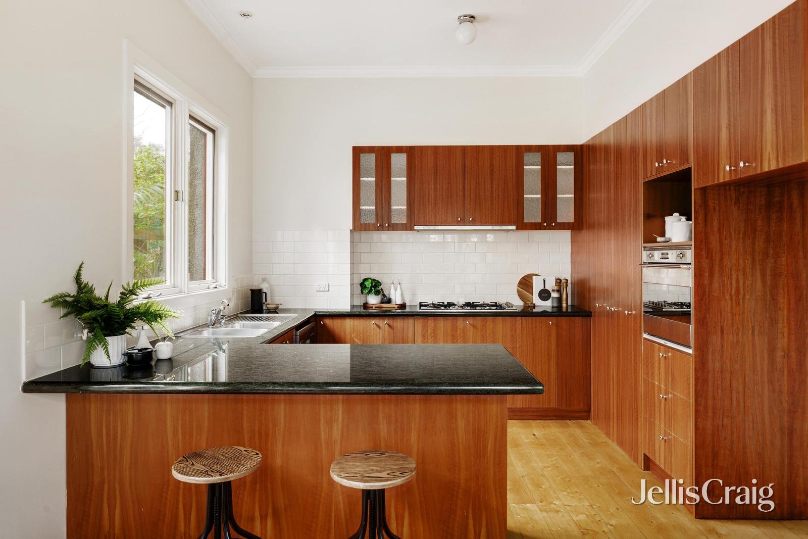44 Waterdale Road, Ivanhoe image 7