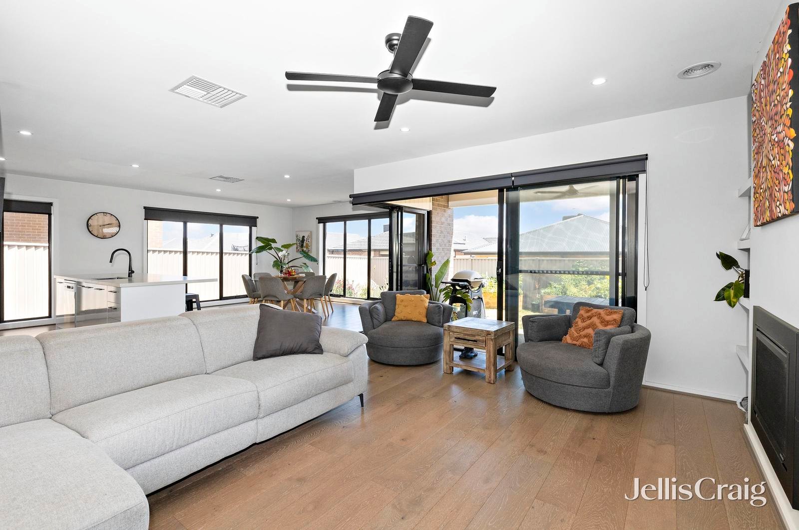 44 Wedge Tail Drive, Winter Valley image 3