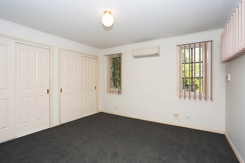 4/40 Cootamundra Crescent, Blackburn image 5