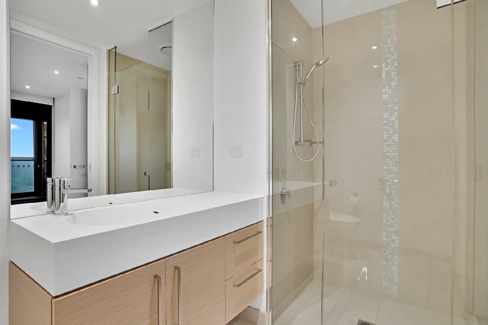 4405/35 Queens Bridge Street, Southbank image 9