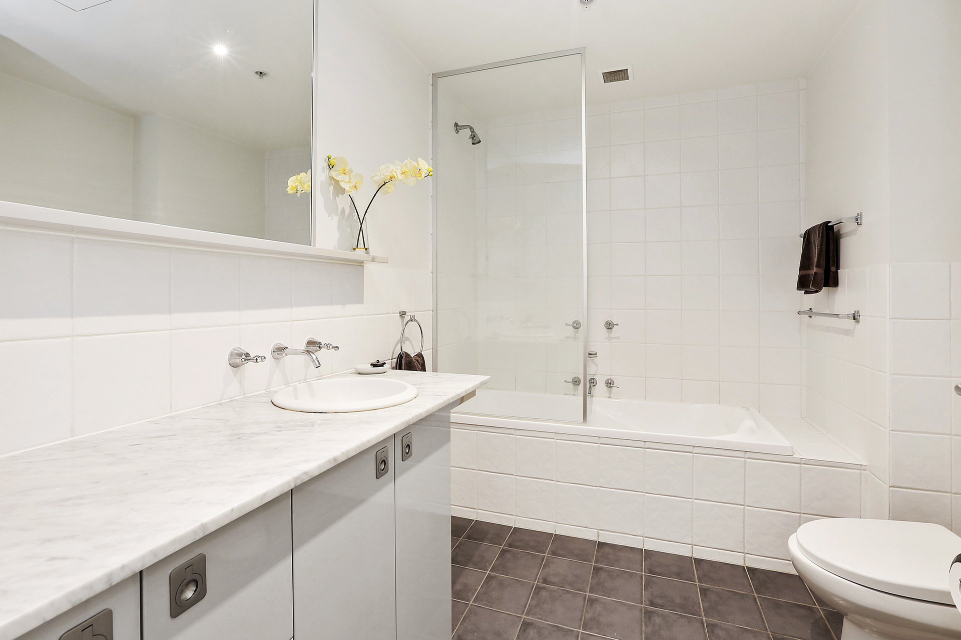 4408/4 Yarra Street, Geelong image 7