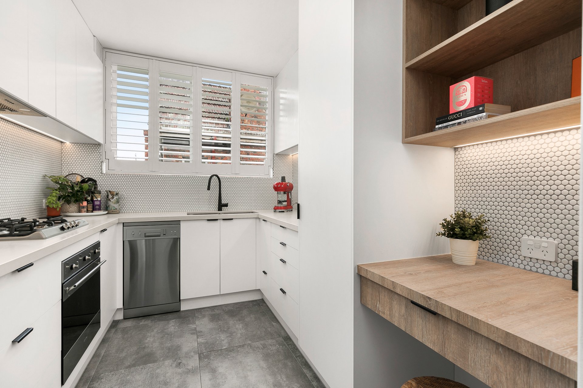 Property Gallery Thumbnail 3